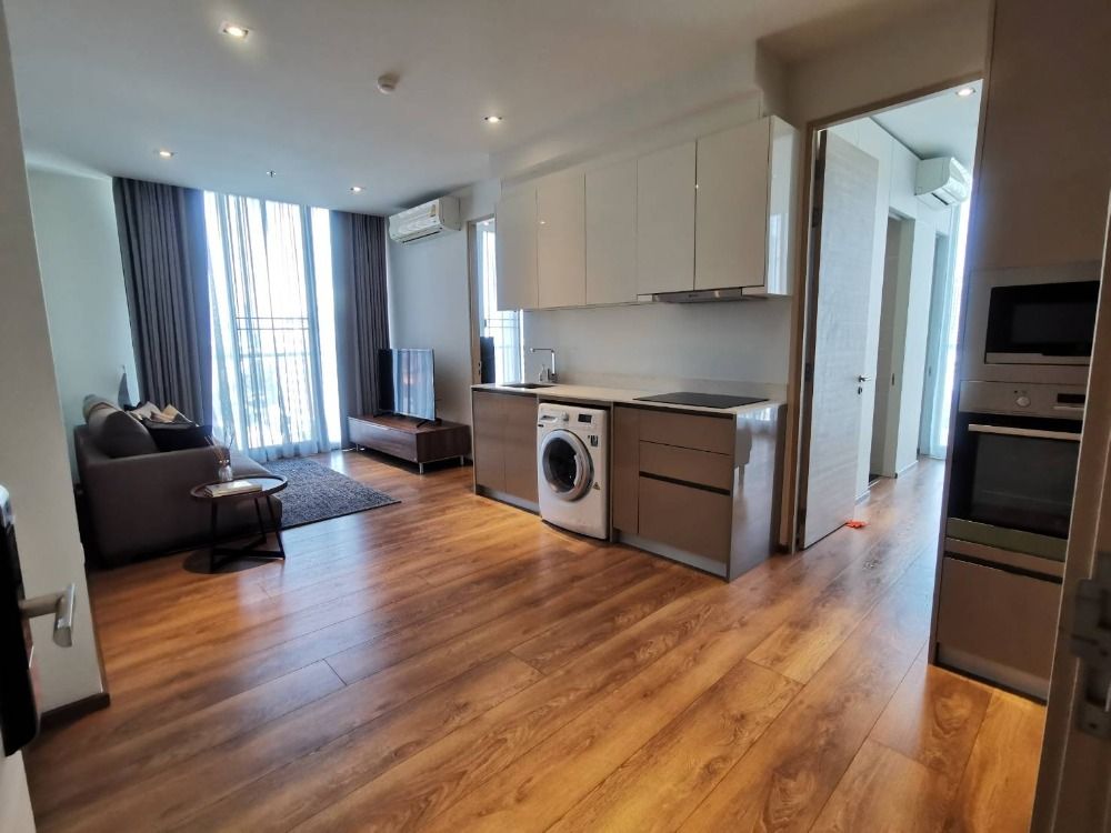 ให้เช่าคอนโดสุขุมวิท อโศก ทองหล่อ : ( NEW ROOM!! ) 3 BEDROOM 100 sq.m. Park Origin Phrom Phong Soi Sukhumvit 24 near BTS Phrom Phong station