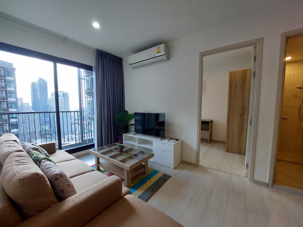 ให้เช่าคอนโดพระราม 9 เพชรบุรีตัดใหม่ RCA : Life Asoke Condominium ให้เช่า ติด MRT มักกะสัน Rental price : Bht. 30,000