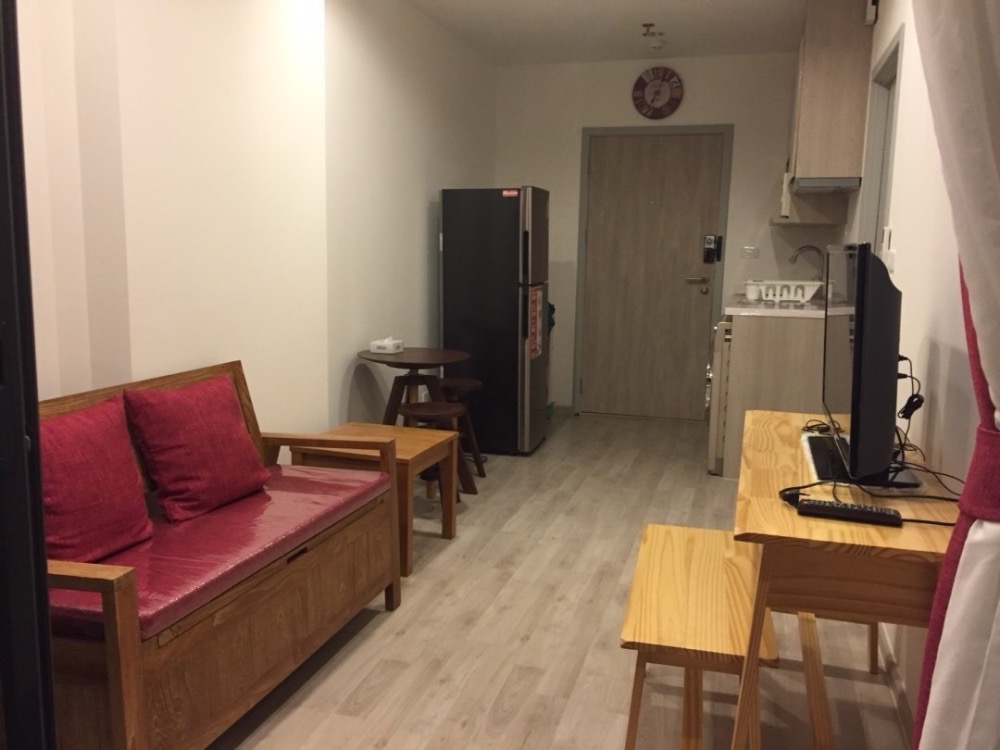 For RentCondoPinklao, Charansanitwong : 🔥There is a shuttle bus to Siriraj, pick up and drop off in front of the project🔥 For rent, Ideo Mobi Charan Interchange 🔥