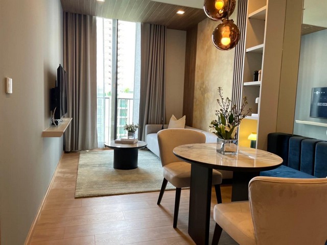 ให้เช่าคอนโดสุขุมวิท อโศก ทองหล่อ : Condo Noble Around Sukhumvit 33, 2 Bed for Rent,near BTS Phrom Phong.