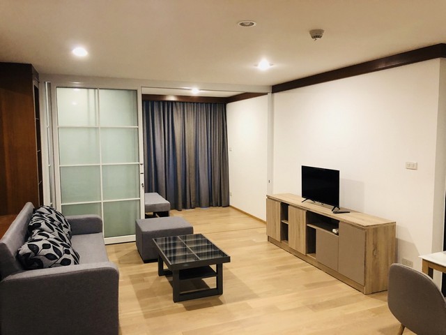 ให้เช่าคอนโดสุขุมวิท อโศก ทองหล่อ : Supalai Place Sukhumvit 39 condo in the heart of the city near BTS Phrom Phong