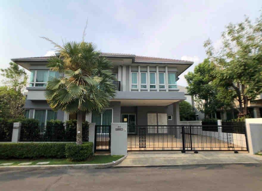 ให้เช่าบ้านพัฒนาการ ศรีนครินทร์ : ให้เช่าบ้านราคาพิเศษ Grand Bangkok Boulevard Rama 9-Srinagarindra เดินทางสะดวก เฟอร์ครบ
