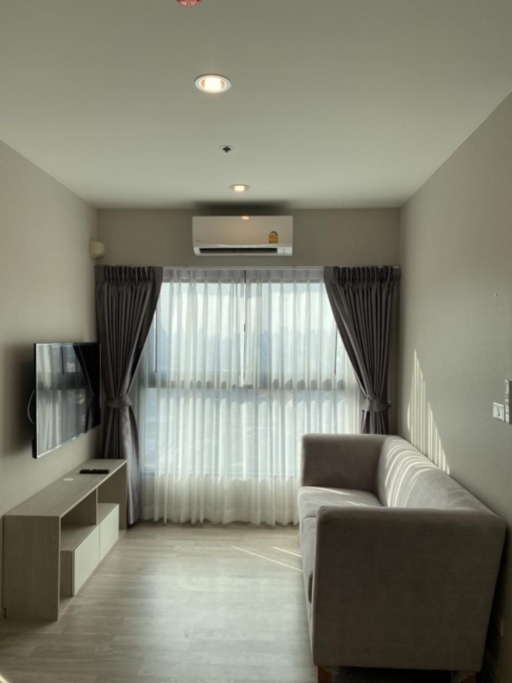 For RentCondoRama9, Petchburi, RCA : 🔥🔥 This size room is very rare with 2 bedrooms, 2 bathrooms, there are a few rooms. Hurry up to reserve. You can talk to Yui anytime. 🔥 Condo The Privacy Rama 9