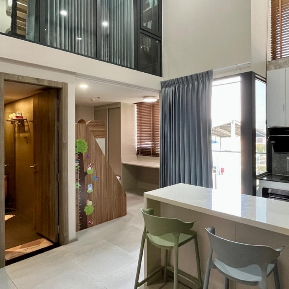 ให้เช่าคอนโดสยาม จุฬา สามย่าน : 🔥Available now🔥 Cooper Siam Duplex 2-1BR 51sqm  แต่งสวย เครื่องใช้ไฟฟ้าครบ 082-459-4297