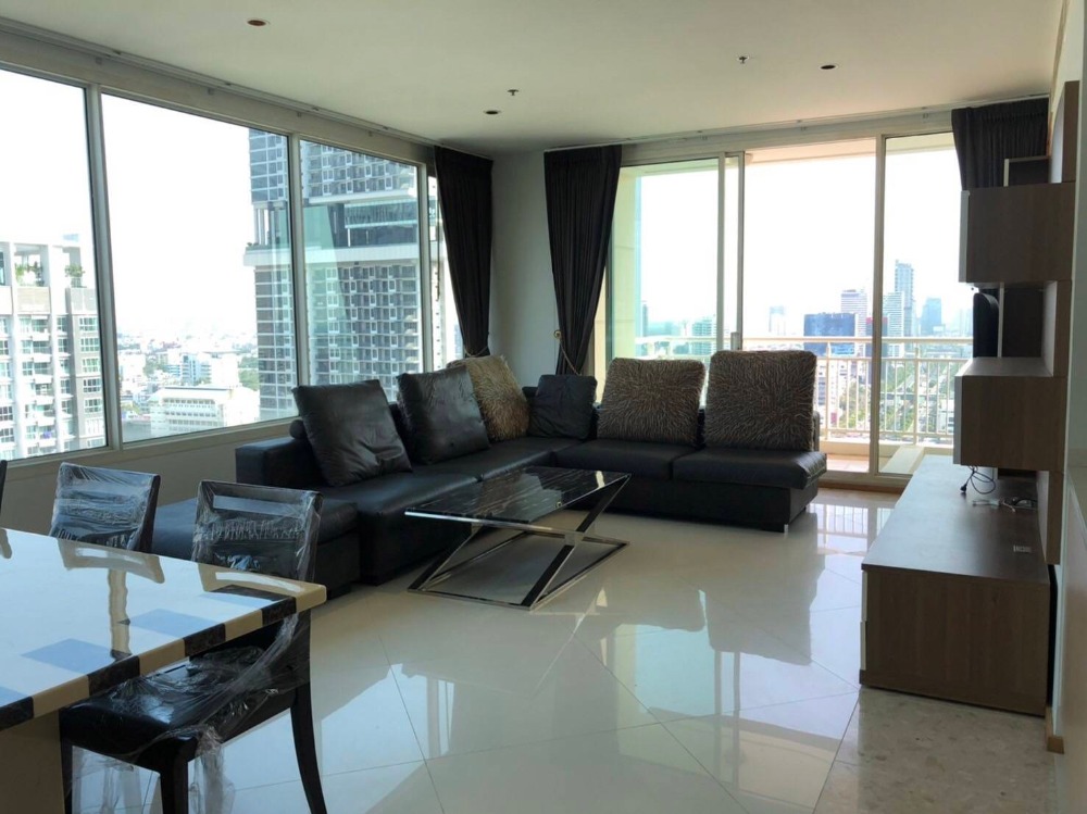 Sale DownCondoSathorn, Narathiwat : ขายด่วนราคาพิเศษ The empire place
