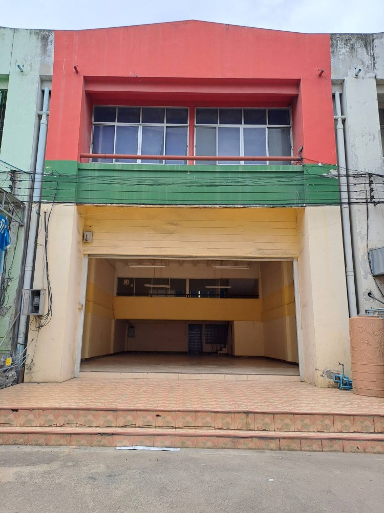 For RentFactoryPathum Thani,Rangsit, Thammasat : Rent a mini factory near the hospital, Rangsit Medical Center. Next to Phaholyothin Road near Zeer Rangsit Total usable area 360 sq m.