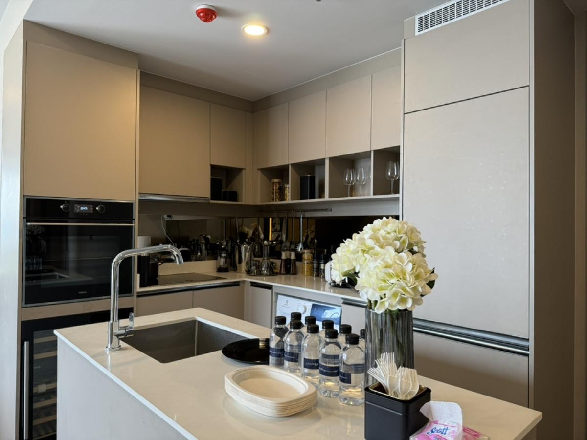 For SaleCondoKhlongtoei, Kluaynamthai : 🔥HOT!! NEW PROJECTS🔥Beautiful 2BR Size 65Sqm. Ready to move in. 💚COCO PARC💚🔰Nicely fully Fitted Walking distance to MRT Klongtoey0 (M)⛔️For Sales 14.28MB⛔️For Direct Property Consultant and further enquiry please contact- PAI TheAgent📞 Call: