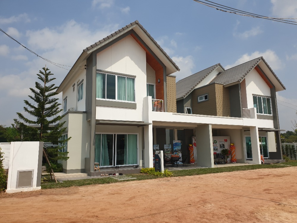 ขายทาวน์โฮมอุบลราชธานี : ขายบ้านอุบล 2ชั้น 45 วา เริ่มต้น 2. 3ล้าน บ้านใหม่ บ้านจัดสรร ตกแต่งสวยมาก บ้านคุณภาพดีราคาคุ้มค่ามาก