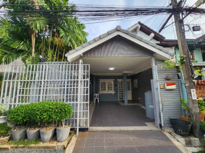 For RentTownhomeLadprao101, Happy Land, The Mall Bang Kapi : Townhouse for rent Sinthorn Village Happyland Zone - Lat Phrao - Bang Kapi, near The Mall Bang Kapi, only 5 minutes.