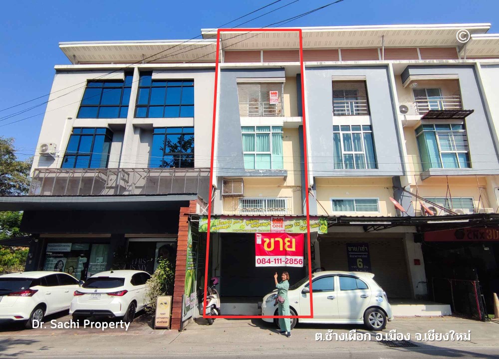 For SaleShop HouseChiang Mai : Urgent sale, 4-storey commercial building, Soi Photharam 5, near Wat Chet Yot, good location, suitable for business, fully decorated, ready to move in, Chiang Mai Province