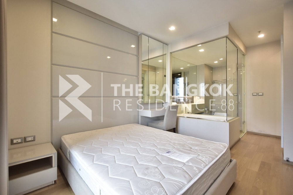 For RentCondoRama9, Petchburi, RCA : [ For rent ] The Address Asoke, high floor, wide room with furniture, prime location, MRT Phetchaburi, very good price / contact 065-8219716 ice