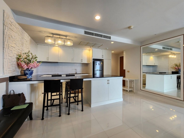 For RentCondoSathorn, Narathiwat : Rent Chatrium Condominium 2 bedroom 127 sq.m. new renovate