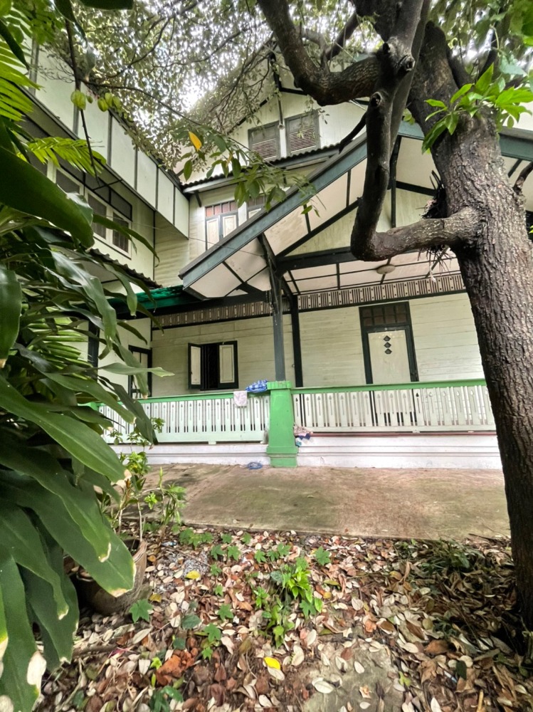 For RentHouseSathorn, Narathiwat : For rent, 2 storey detached house, Sathorn in the heart of the city, big house, beautiful, in a very good location.