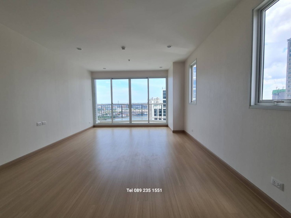 For RentCondoRama3 (Riverside),Satupadit : ***For Rent *** Supalai Riva Grand, area 157 sq.m. Tower A, there are many rooms to choose from. Supalai Riva Grand, the most special price. New condo by the river, next to Rama 3 Road.
