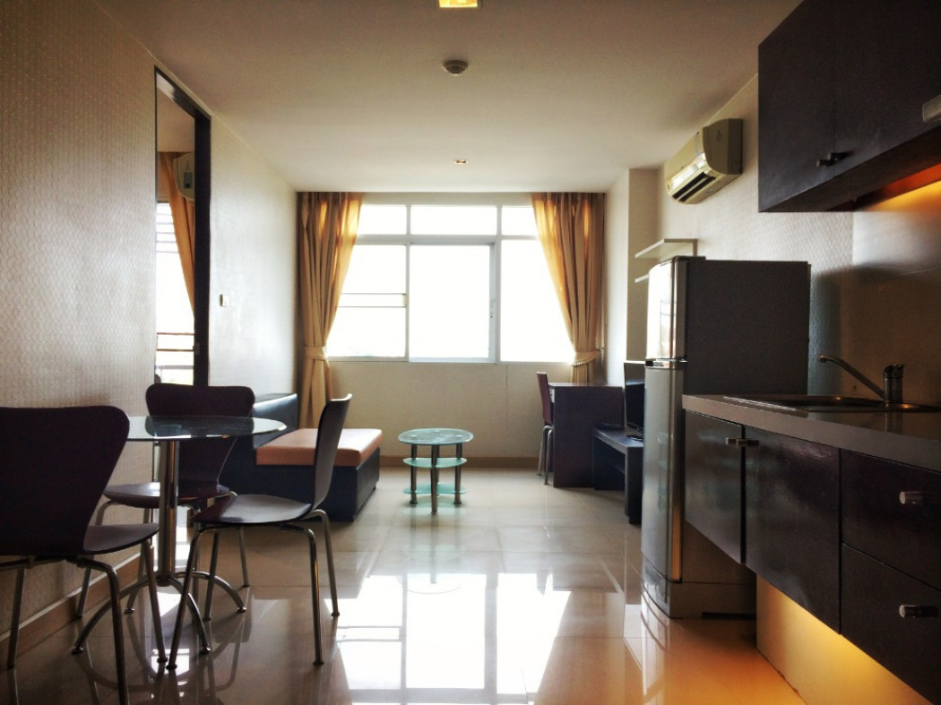 For RentCondoYothinpattana,CDC : Condo for rent, fully furnished, ready to move in!! JW Boulevard Sriwara condominium 40 sq m. near expressway, good price!!