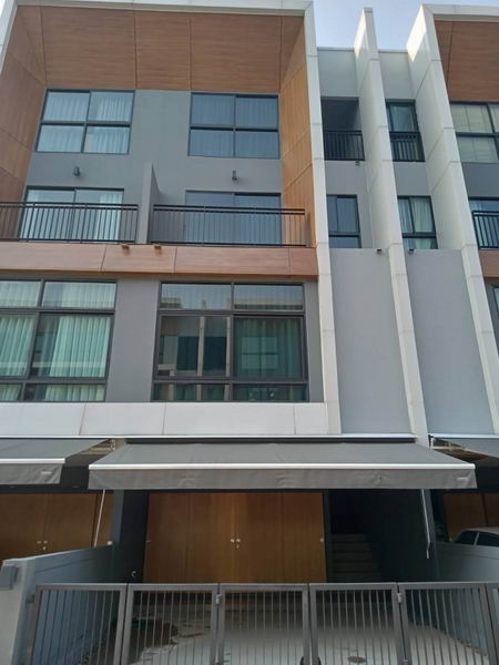 ให้เช่าทาวน์โฮมพัฒนาการ ศรีนครินทร์ : For Rent Bangkok Town House Arden Pattanakarn Pattanakarn Suan Luang BRE17868