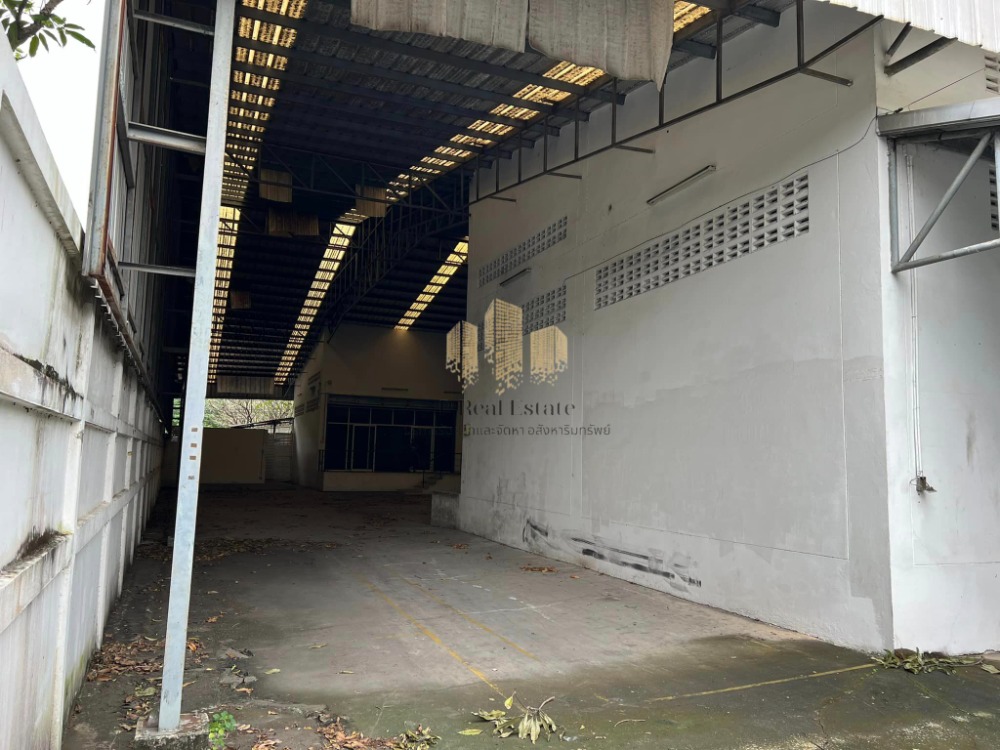 For RentWarehouseChaengwatana, Muangthong : Warehouse/office for rent, Ngamwongwan Road, Mueang Nonthaburi District, Nonthaburi Area 1,600 sq.m.