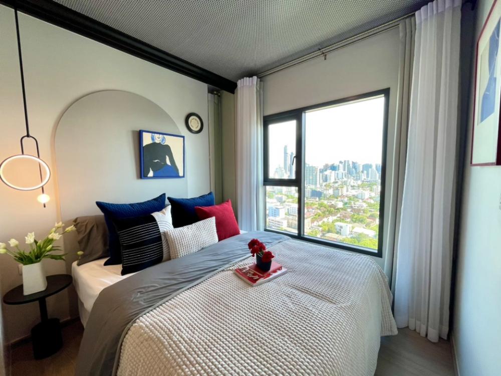 𝐓𝐡𝐞 𝐁𝐚𝐬𝐞 ทองหล่อ| 𝟏นอนห้องใหญ่ 𝟑𝟑ตรม |🔥𝐇𝐎𝐓 𝐃𝐄𝐀𝐋 ห้องการันตีราคาดีที่สุด💯พร้อมการดูแลระดับ 𝗩𝗜𝗣📱𝟬𝟵𝟮-𝟴𝟬𝟴𝟴𝟴𝟵𝟵 Loading...