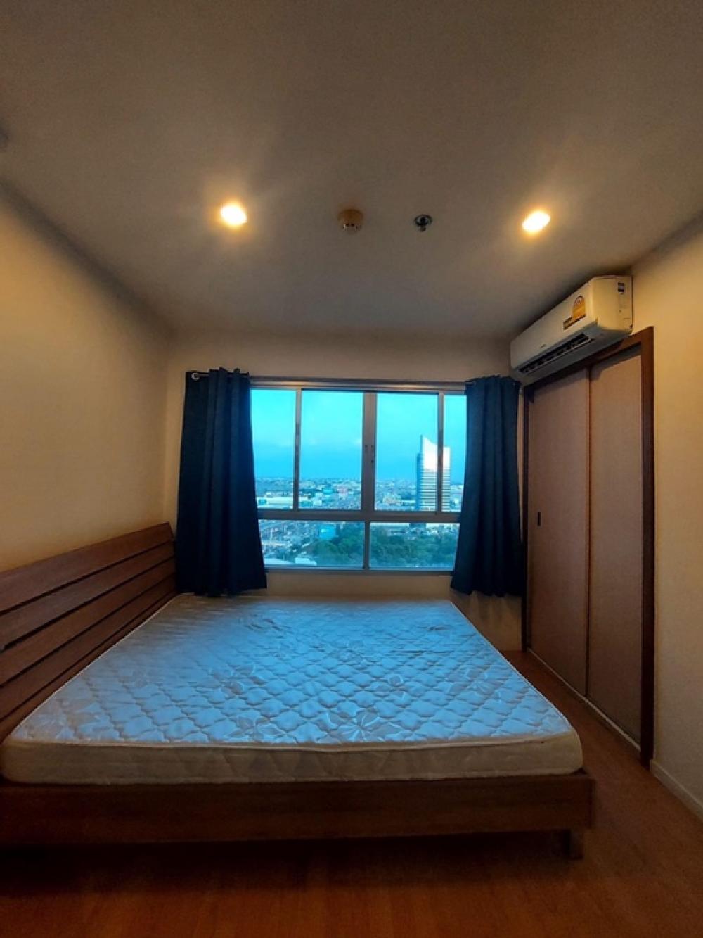 For RentCondoBangna, Bearing, Lasalle : For rent, Lumpini, Mega City Bangna, near Mega Bangna, 26.2 sqm. / 24th floor / Building B (Building B, next to the swimming pool)
