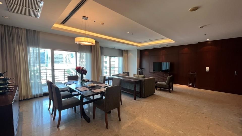 For RentCondoWitthayu, Chidlom, Langsuan, Ploenchit : Royal Residence Park 3bed 3bath 230sqm. 140,000/mth