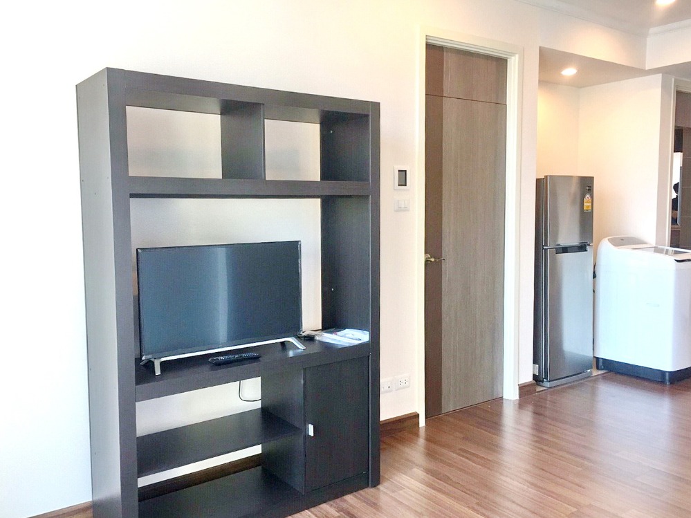 ให้เช่าคอนโดสาทร นราธิวาส : 3980😊 For RENT ให้เช่า 1 ห้องนอน🚄ใกล้ BTS ช่องนนทรี🏢ศุภาลัย เอลีท สาทร-สวนพลู Supalai Elite Sathorn-Suanplu🔔พื้นที่:50.50ตร.ม.💲เช่า:24,000฿ 📞O99-5919653,065-9423251✅LineID:@sureresidence