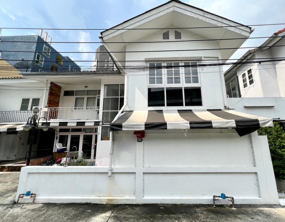 ให้เช่าร้านค้า/ตลาดนัดสยาม จุฬา สามย่าน : ปล่อยเช่า บ้านคาเฟ่ ซอยเกษมสันต์ - หอศิลป์ เหมาะทำ คาเฟ่, ร้านอาหาร, สปา, แกลอรี่ และอื่นๆ