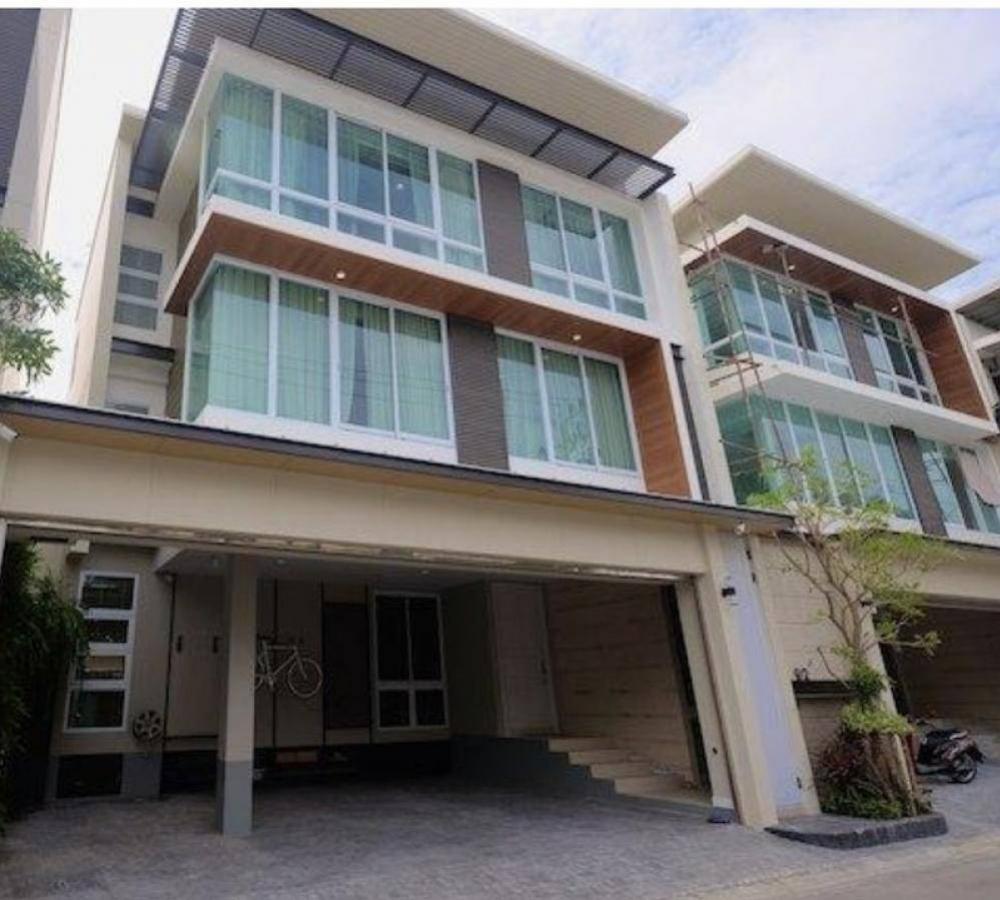 ให้เช่าบ้านสะพานควาย จตุจักร : ขาย/เช่า บ้านเดี่ยว 3 ชั้น มีสระว่ายน้ำส่วนตัวในบ้าน ตกแต่งพร้อมอยู่ เฟอร์นิเจอร์ built-in แบบบ้านตัวอย่าง หมู่บ้าน I-Nine Phaholyothin (H22297)อยู่ใจกลางเมืองที่ตั้งอยู่บนถนนสุทธิสาร ซอยอินทามระ 9 ห่างจากสถานีรถไฟฟ้า BTS สะพานควายประมาณ 1 กิโลเมตร รายละเ