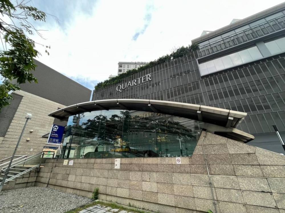 For RentRetail SpaceLadprao, Central Ladprao : 💥 Rent, shop, sell products, MRT Phaholyothin - Ladprao 💥 Good location, parking near the department store ✨