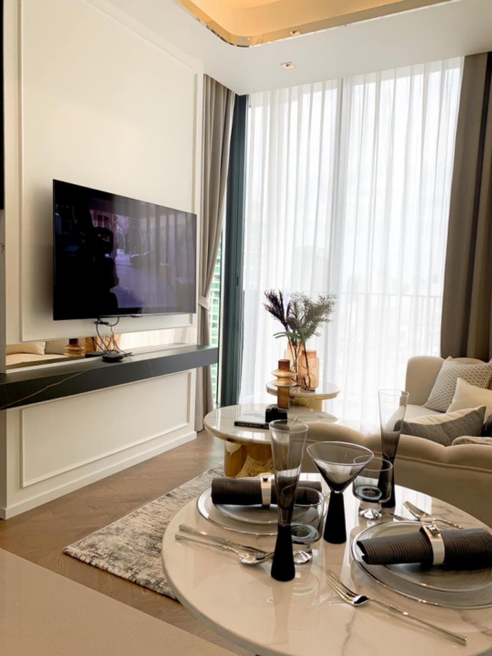 ให้เช่าคอนโดวิทยุ ชิดลม หลังสวน : 🔥Available Now🔥28 Chidlom 1-1BR 44sqm  Unit Luxury Design 082-459-4297