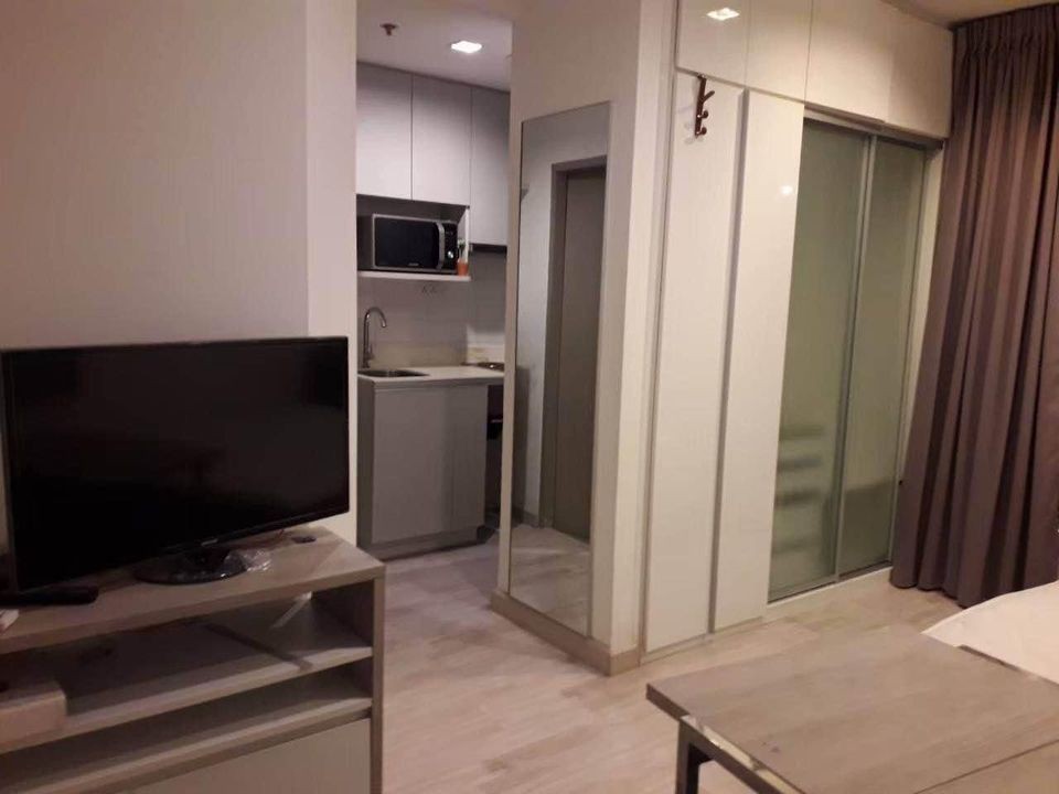 For RentCondoRatchathewi,Phayathai : Ideo Mobi Payathai 1 Bed 22 sq.m. 14,000 B 5 MB Eng 中 日 Please add LINE ID @806qphgn o8415o5483