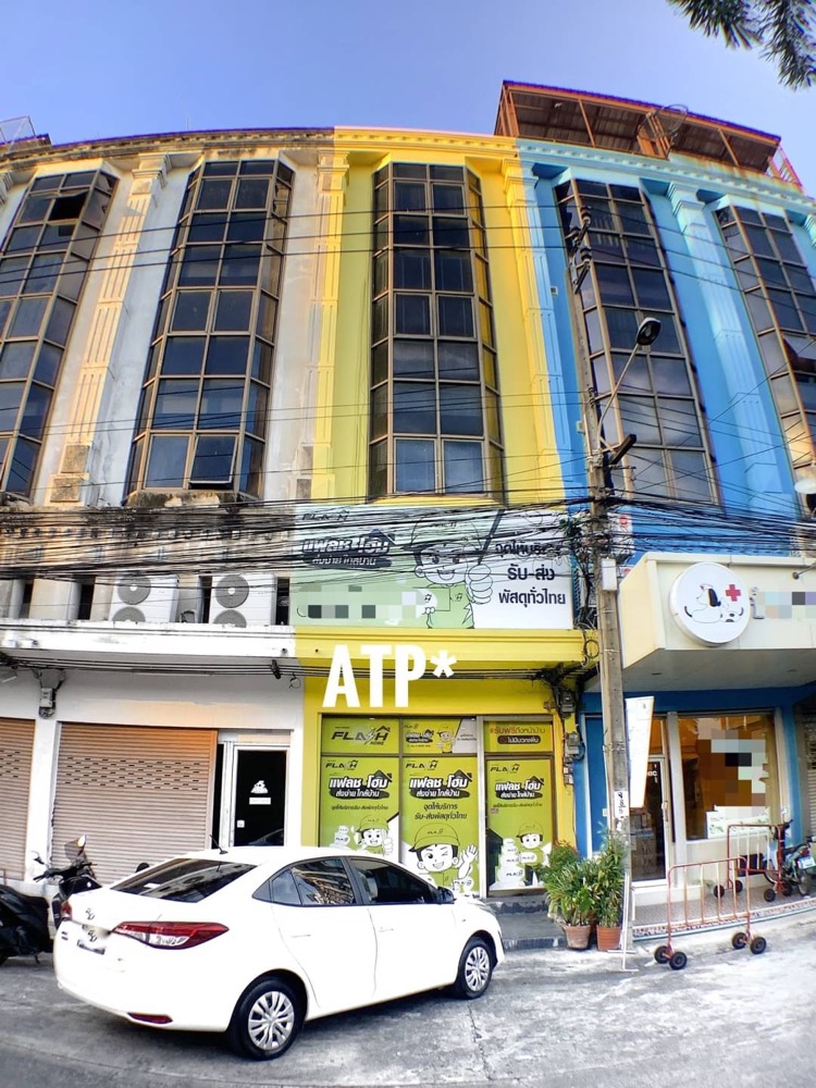 For RentShop HouseChokchai 4, Ladprao 71, Ladprao 48, : ** For rent ฿ 30,000 ** 4 and a half storey commercial building / 1 air conditioner / company registration / parking for more than 1 car / 300 m. from Ladprao main road