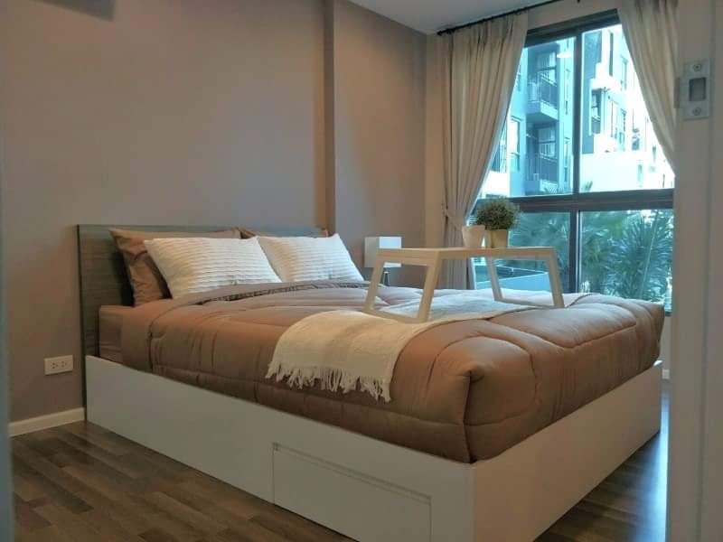 For RentCondoRamkhamhaeng, Hua Mak : Living Nest Ramkamhaeng 2bed 47 sqm. 3 Floor, pool view 19,500 baht 092-597-4998
