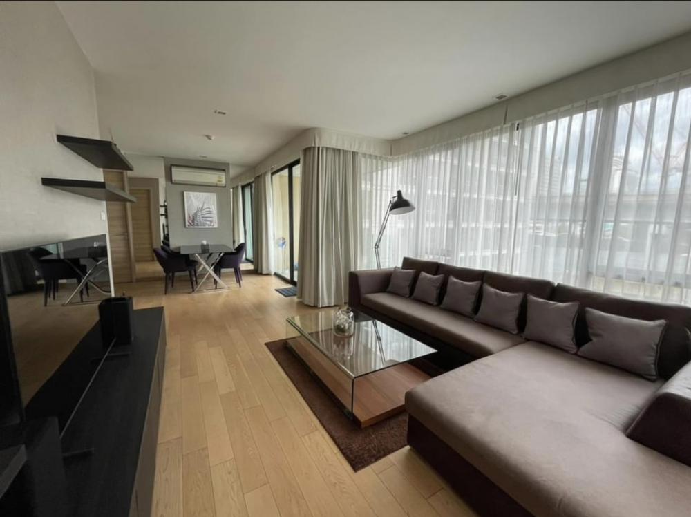 For RentCondoWitthayu, Chidlom, Langsuan, Ploenchit : 🔥Available Now🔥O2HIP Ploenchit 2-2BR 100sqm., Big kitchen,complete electrical appliances 082-459-4297