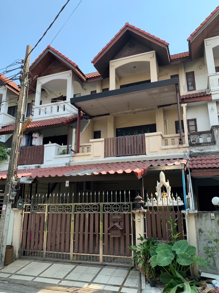 ให้เช่าทาวน์โฮมลาดพร้าว101 แฮปปี้แลนด์ : ให้เช่าทาวน์โฮม 3 ชั้น ลาดพร้าว 101  โพธิ์แก้วแยก 11  ลาดพร้าว 101