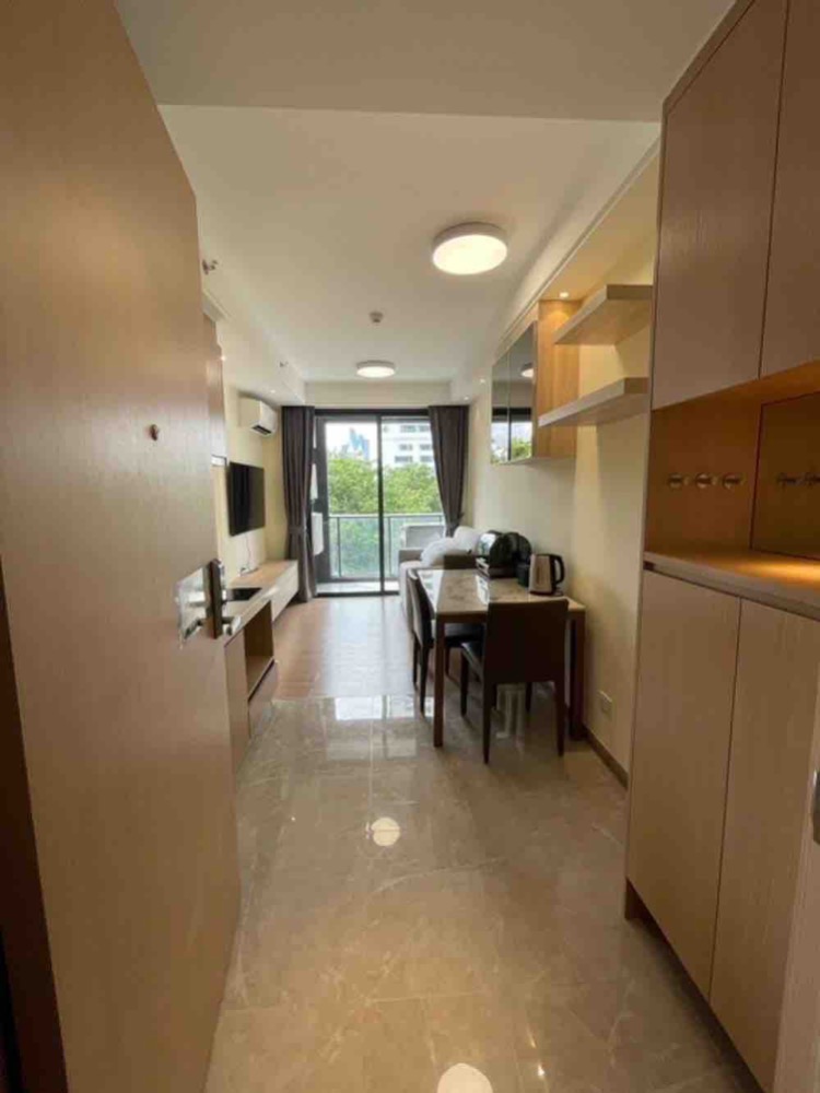 ให้เช่าคอนโดสาทร นราธิวาส : for rent Regal condo 2 bed special deal ! ❤️💰🌟
