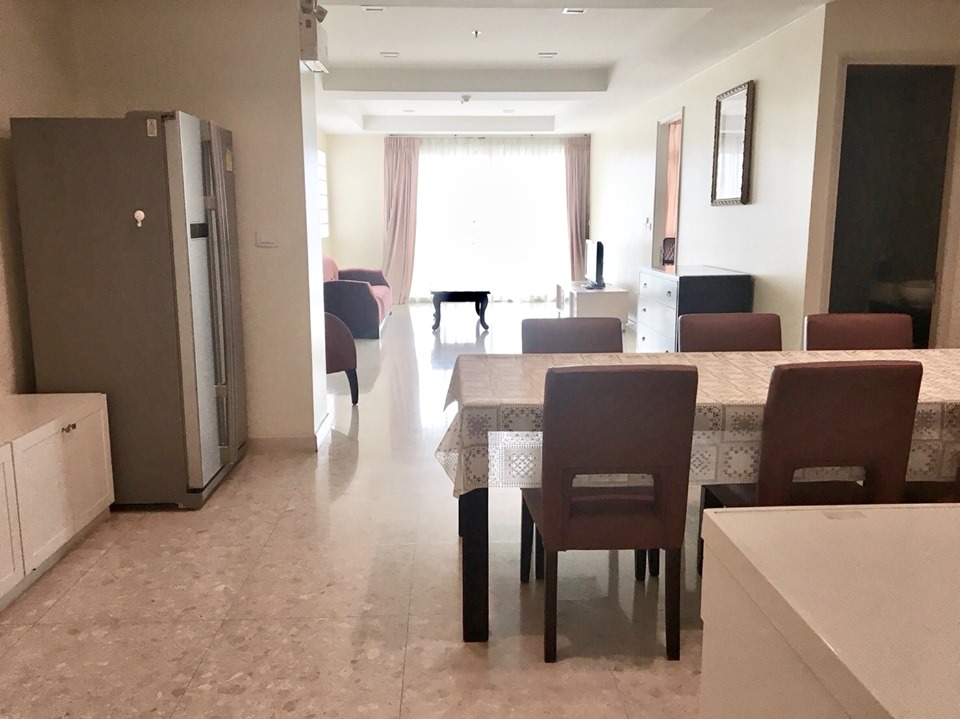 Nusasiri Grand Nusasiri Grand, near BTS Ekkamai, fully furnished, 126 sq m. Loading...