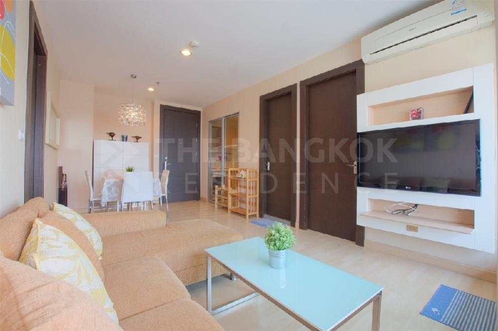 For RentCondoRatchadapisek, Huaikwang, Suttisan : Rhythm Ratchada 🔥For rent 30,000 baht🔥 Cheapest price in the building!!! Next to MRT Ratchadapisek, size75 sq m, 2 bedrooms, 2 bathrooms, corner room, high floor, unblocked view!! ☎️Call 0856675350 Line: Amlilly