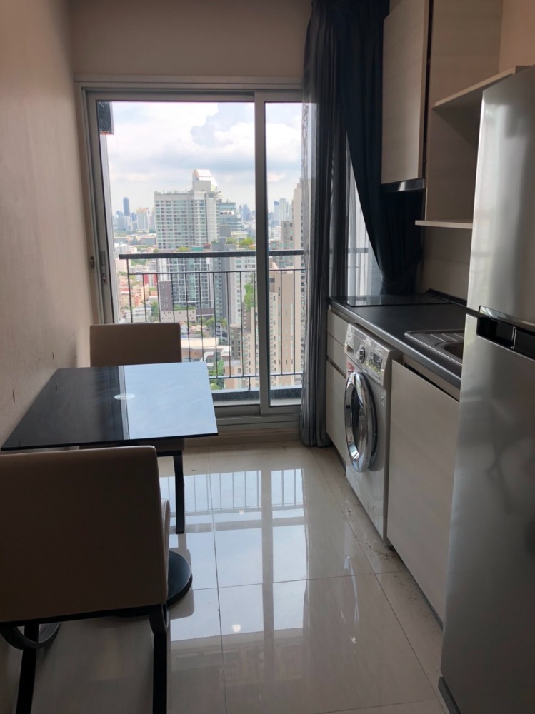 ขายคอนโดรัชดา ห้วยขวาง : Life Ratchadapisek / 1 Bedroom (FOR SALE), ไลฟ์ รัชดาภิเษก / 1 ห้องนอน (ขาย) CREAM230