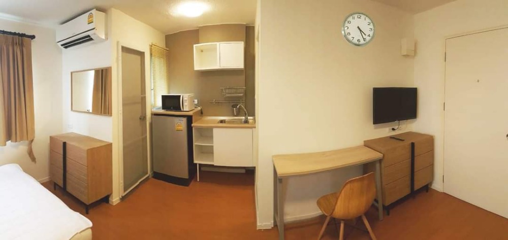For RentCondoLadkrabang, Suwannaphum Airport : For rent, Lumpini Condo Town Romklao-Suvarnabhumi, Building B1, 3rd floor, front view, size 21.50 sq m. Price 5,900 baht.