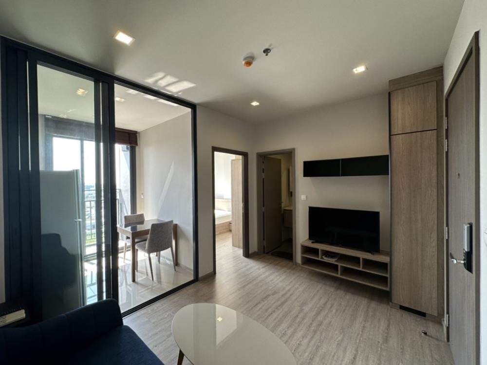 For RentCondoBang Sue, Wong Sawang, Tao Pun : 🏢 The Line Wongsawang 📍High floor 🌤️ beautiful view 🛋️ Fully furnished 📺 Electrical appliances (special price)