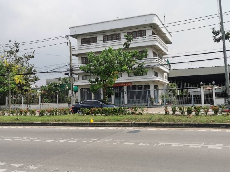 ขายสำนักงานนนทบุรี บางใหญ่ บางบัวทอง : ขายสำนักงาน เนื้อที่ดิน 483 ตรว ติดถนนบางกรวย-ไทรน้อย บางบัวทอง ห่างรถไฟฟ้าบางพลูเพียง 500 เมตร
