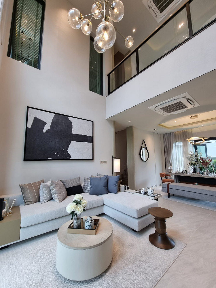 For SaleTownhomeOnnut, Udomsuk : Classe Sukhumvit 77: 43.4sqw show house 2bed 3bath 24,900,000 Am: 0656199198