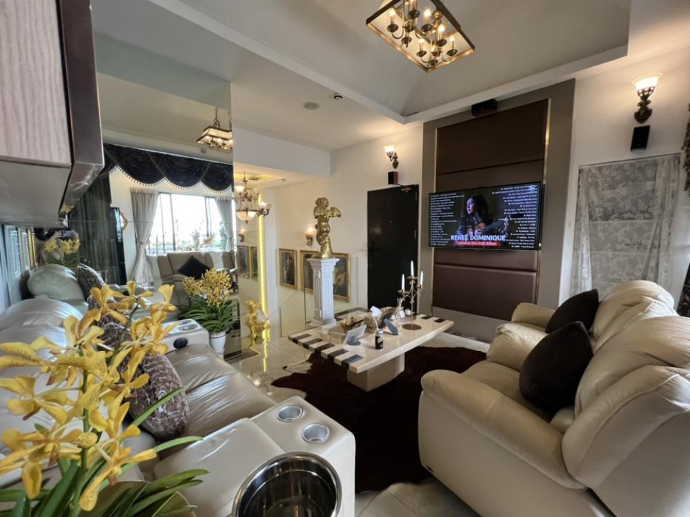 ให้เช่าคอนโดอ่อนนุช อุดมสุข : ให้เช่า คอนโด แต่งหรู ครบครัน Luxury Smart Duplex Penthouse: ~ 250 SQ.M.  บนชั้นสูงสุดของ คอนโดมิเนียม วิต้า การ์เด้น  เพนท์เฮาส์ดูเพล็กซ์ที่มีเอกลักษณ์เฉพาะตัว