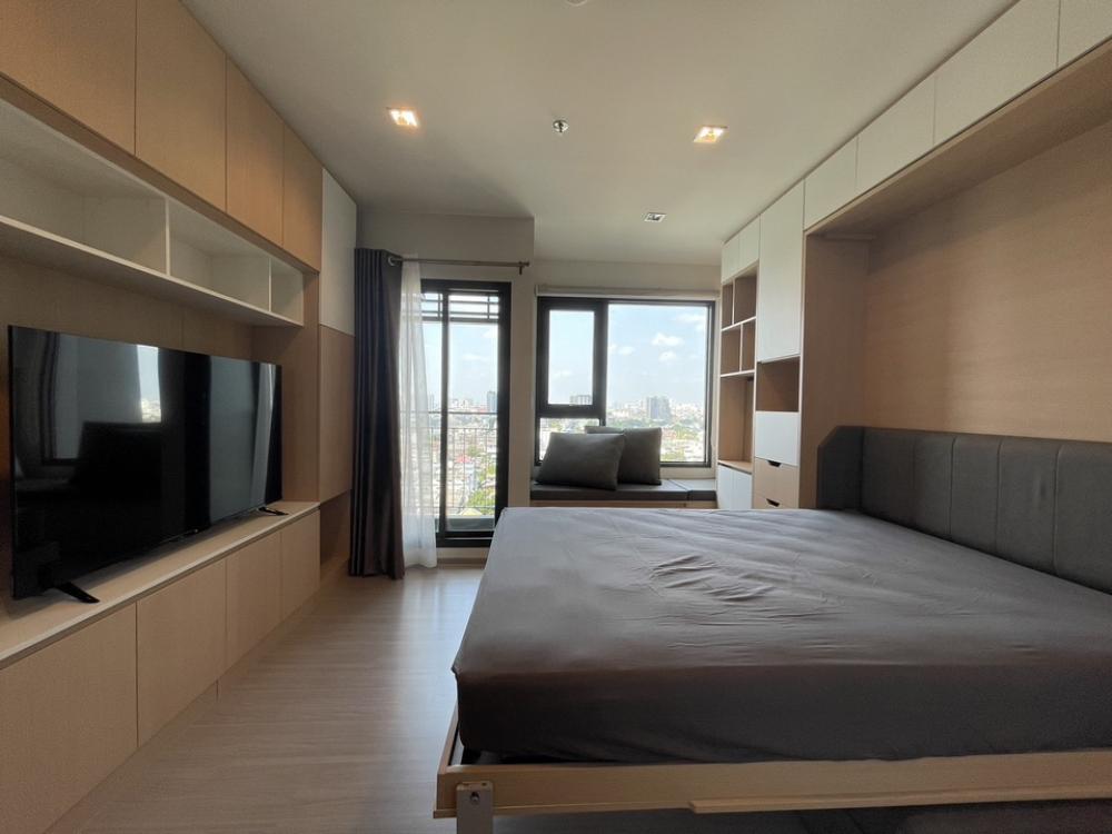For RentCondoThaphra, Talat Phlu, Wutthakat : ⭐️Life Sathorn Sierra⭐️ New room Good price is here again ✨