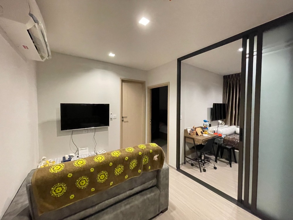 ให้เช่าคอนโดท่าพระ ตลาดพลู วุฒากาศ : Life Sathorn Sierra 2 ห้องนอน ให้เช่า 18,000/เดือน เฟอนิเจ้อครบ พร้อมอยู่ สอบถามได้ครับ