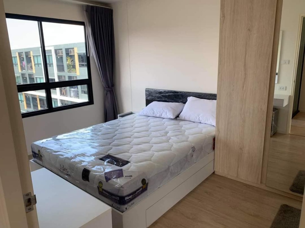 For RentCondoLadkrabang, Suwannaphum Airport : For rent, Icondo Green Space, Sukhumvit 77, 8th floor, Building A, front left, next to The Paseo Mall. Right next to Robinson Department Store Ladkrabang Pool view, size 46.50 sq m, price 15,000 baht
