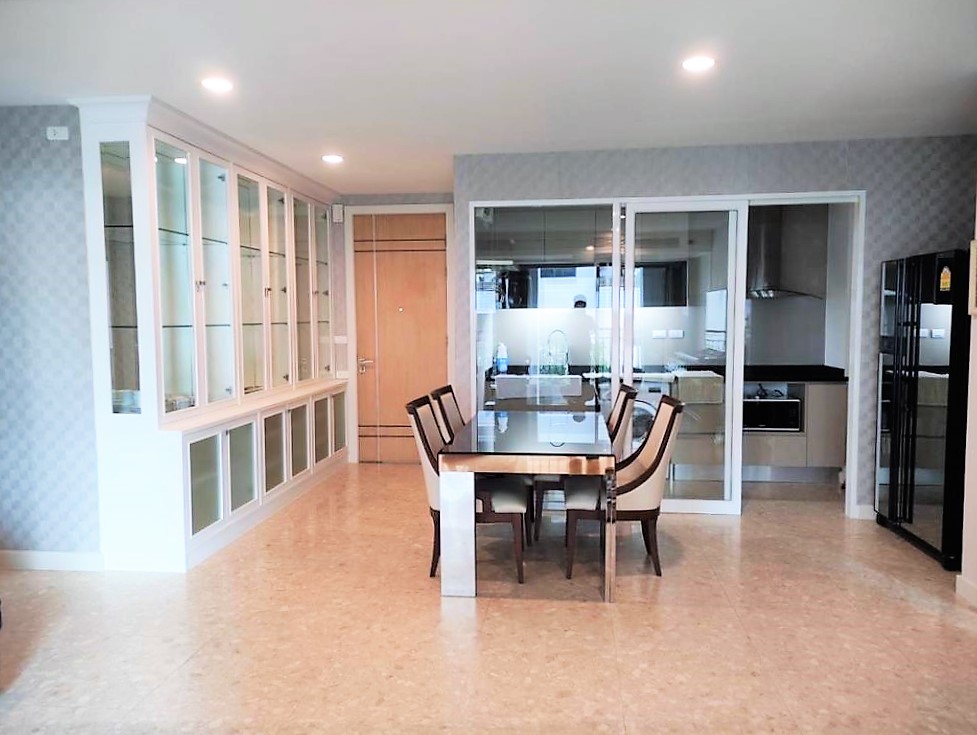 ให้เช่าคอนโดวิทยุ ชิดลม หลังสวน : 4068😊 For RENT ให้เช่า 2 ห้องนอน🚄ใกล้ BTS เพลินจิต🏢เดอะ เครสท์ ร่วมฤดี The Crest Ruamrudee 🔔พื้นที่:110.00ตร.ม.💲เช่า:45,000฿📞O99-5919653,065-9423251✅LineID:@sureresidence