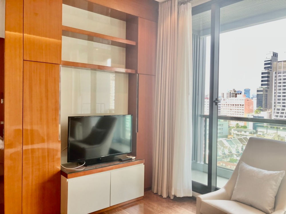 For RentCondoSukhumvit, Asoke, Thonglor : Code C20230206678....The Address Sukhumvit 28 to rent, 1 bedroom, 1 bathroom , high floor, furnished, ready to move in