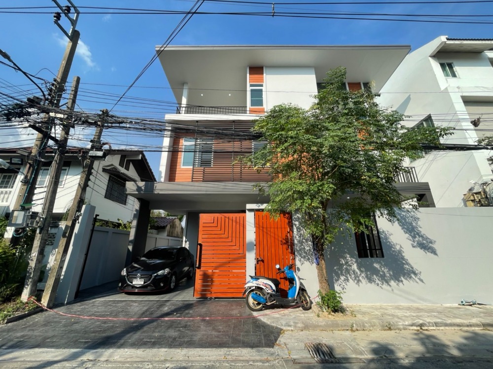 ให้เช่าบ้านบางซื่อ วงศ์สว่าง เตาปูน : บ้านว่างให้เช่า ทำออฟฟิศได้ ใกล้ทางด่วนประชาชื่น 6 ห้องนอน แอร์ 7 เครื่องครบ ตกแต่งใหม่ สอบถามเพิ่มเติมได้ครับ