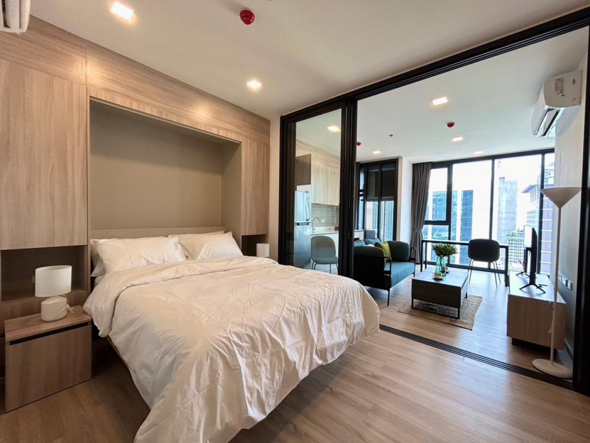 For RentCondoRatchathewi,Phayathai : 🏢 XT Phayathai 🛏️New room, high floor, Building A 🛋️Fully Furnished 📺 Complete electrical appliances (special price)